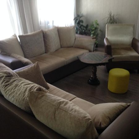 Cheap And Chic Apartment Batumi Exterior foto