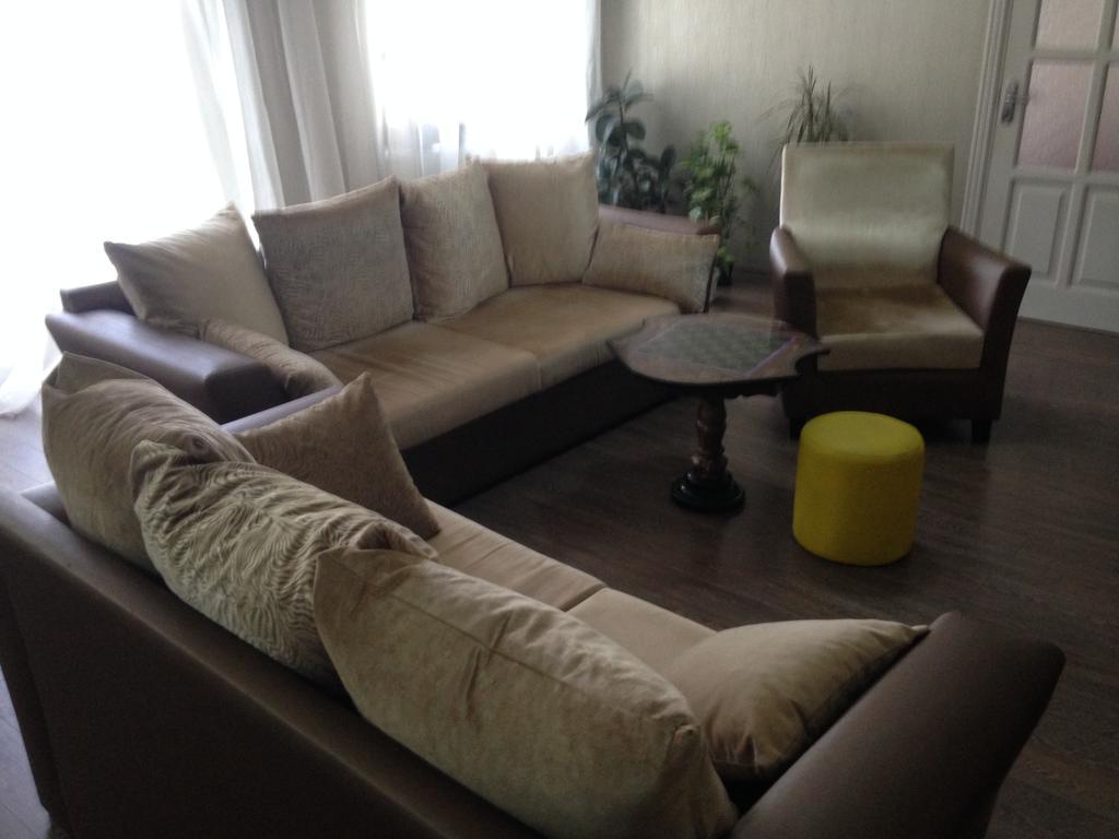 Cheap And Chic Apartment Batumi Exterior foto